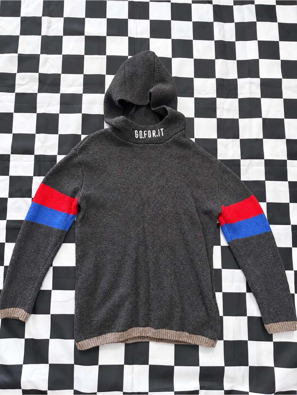 Zara Boys LIKE NEW “Go For It” Gray Hood Sweater w/ Red & Blue Sleeve Stripes 9